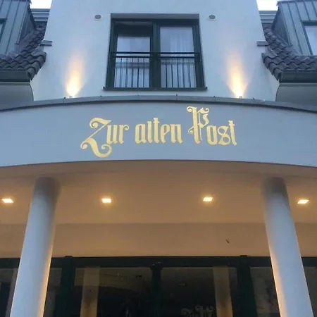 Boutique-hotel Zur Alten Post - Stammhaus 호텔 부숨